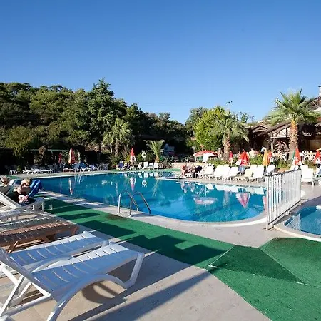 Club Pink Palace 3*