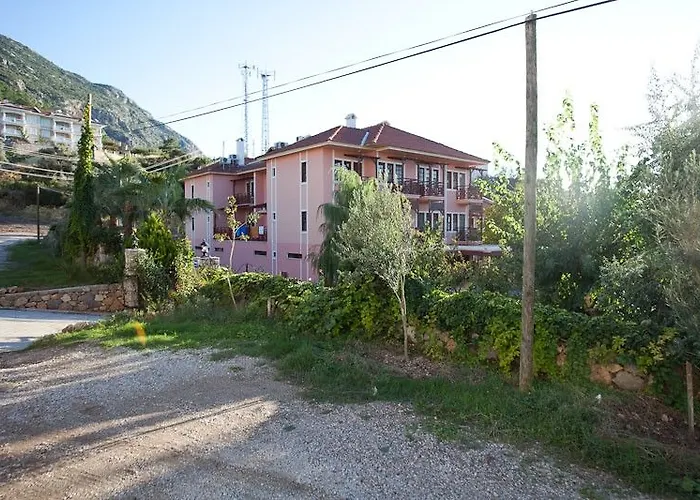 Club Pink Palace Hotel