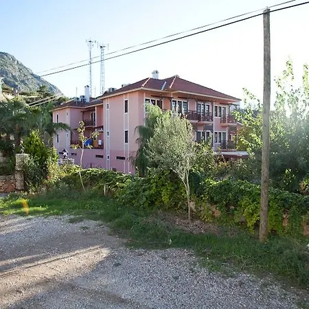 Club Pink Palace Otel
