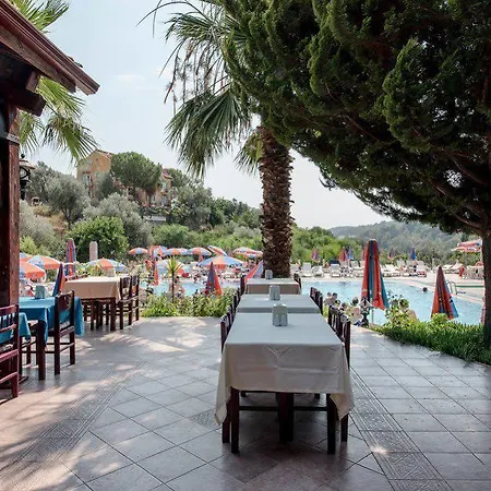 Club Pink Palace Hotel Oludeniz