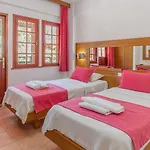 Club Pink Palace Отель 3*