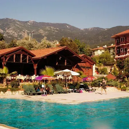 Szálloda Club Pink Palace 3*