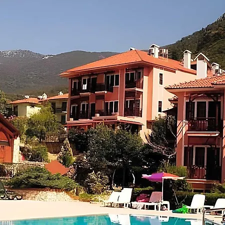 Club Pink Palace 3*