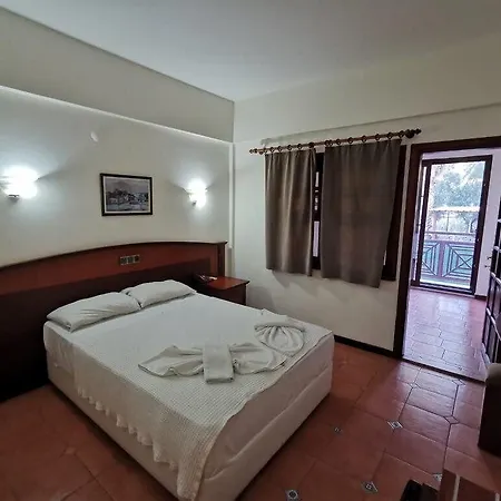 Club Pink Palace Hotel