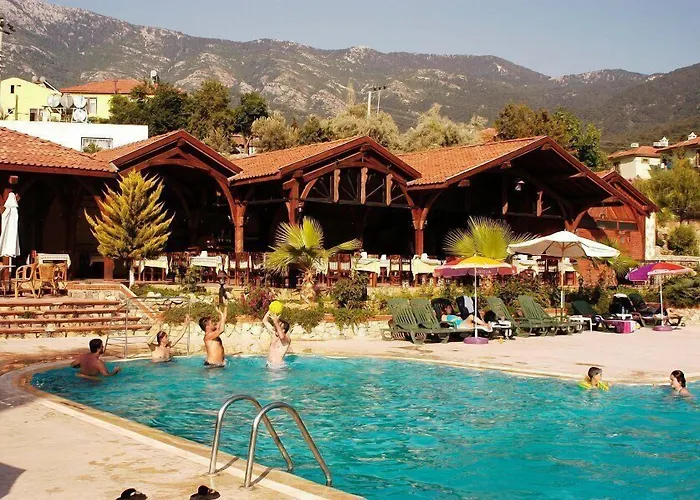 Club Pink Palace Hotel