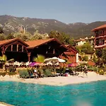 Hotel Club Pink Palace 3*