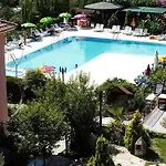 Club Pink Palace Hotel Ölüdeniz